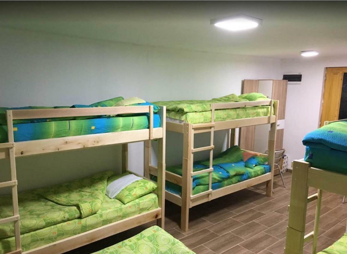 Domacinstvo Kod Gere Bed & Breakfast Crni Vrh Exterior photo